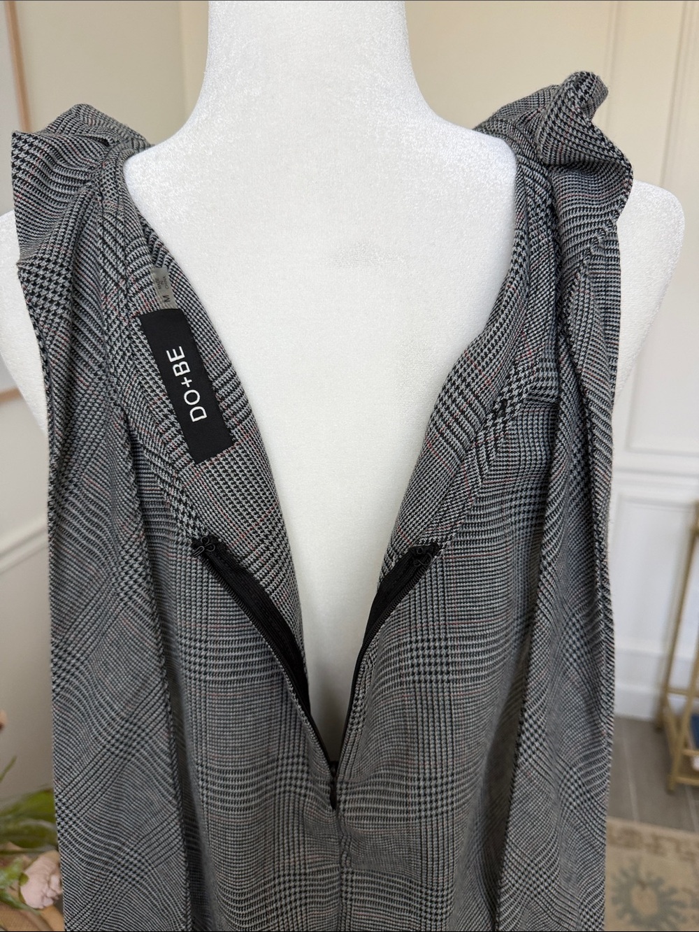 DO+BE Tuckernuck Blythe Dress Gray Plaid Bow Back Swing Mini  Size M - Picture 12 of 16